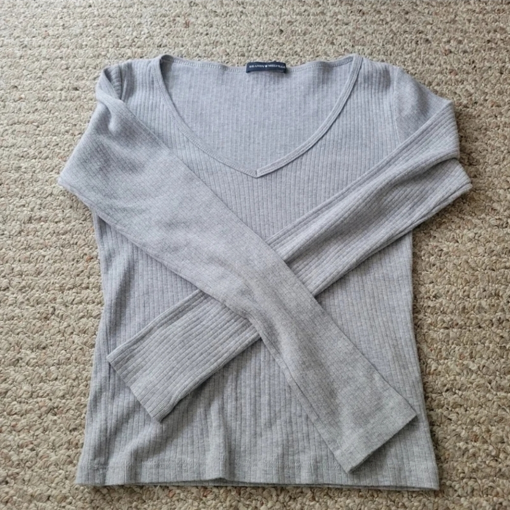 brandy melville longsleeve